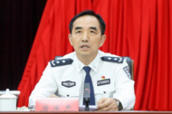 江蘇省委決定，房慶忠任連云港市政府黨組成員、市公安局黨委書記