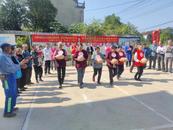宜秀區五橫鄉社工站：金秋重陽關愛社區老人趣味運動會