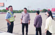 粗心家長(zhǎng)開車就走 孩子被遺忘高速服務(wù)區(qū)