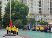 蚌埠市解放二路小學舉行“童心敬老 傳承美德”教育活動