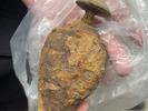 临泉一大娘锄地挖出“宝贝疙瘩”   经鉴定竟是马尾弹