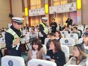 巢湖市：交警進校園   安全記心間