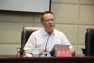 轉崗才一個月，這名學者型領導干部落馬