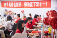 這屆拼多多11.11，95后給父母升級老人鞋，全球好物涌入三四線城市