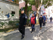 黃莊街道前進(jìn)社區(qū)聯(lián)合派出所開展治安巡邏