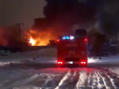 突发！俄罗斯一坦克厂爆炸！