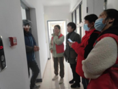 望城街道十里鋪社區(qū)：小廣告也升級(jí)“牛皮癬”成了“鋼皮癬”