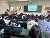 銅官區映湖社區聯合安徽工業職業技術學院開展“垃圾分類，綠色生活”活動