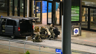突發！持槍者駕車闖入漢堡機場