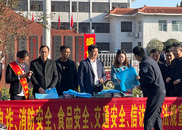 壽縣雙橋鎮：普法宣傳“進集市”煙火味中“話平安”