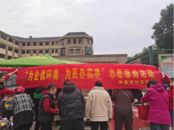 氣溫驟降熱情不減 “暖冬行動(dòng)”展現(xiàn)天橋溫度