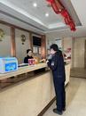 郊區城管執法局開展對酒店、賓館巡查宣傳工作