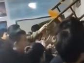 地震時高校宿舍門打不開學生砸門避險，校方回應：宿管當時在洗漱沒聽到