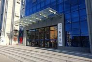 鎖匠協(xié)助警方開鎖被炸身亡，警方堅(jiān)稱無責(zé)任