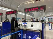 合肥邊檢年驗放出入境旅客人次突破10萬