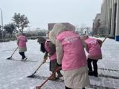 【磨店社區暖民心】以雪為令齊上陣，磨店社區吹響掃雪鏟冰“集結號”