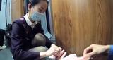 男子将装有14万现金的行李箱忘高铁上！工作人员帮其找回