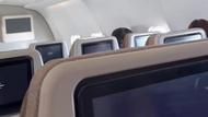 東方航空一航班客機(jī)疑似發(fā)動(dòng)機(jī)火警緊急備降廈門高崎國(guó)際機(jī)場(chǎng)