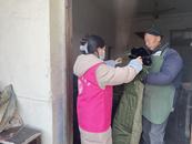 宜秀區白澤湖鄉先鋒村：情系困難群眾 暖心物資送上門