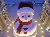 7日17時33分大雪：天人寧許巧，剪水作花飛 
