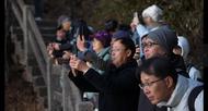 黃山上的追光者：游客齊聚排云亭共賞2023年最后一抹夕陽