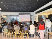 “青年”與公益面對(duì)面——錦繡社區(qū)青年志愿者主題論壇