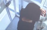 女子捡到银行卡猜对密码取走4万元被抓：构成信用卡诈骗罪
