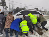 六安市交通執法支隊：以雪為令，全力保障人民出行安全
