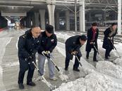 合肥南站多趟列車晚點 鐵路部門：因降雪限速
