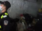 廣州一男子非正常死亡，附近商戶講述現(xiàn)場(chǎng)情況，當(dāng)?shù)鼐剑簩賹?shí)，已出警