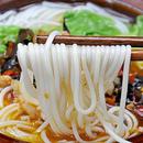 桂林一米粉店現(xiàn)“陰陽(yáng)菜單”：本地人吃5元一碗，外地人吃10元一碗