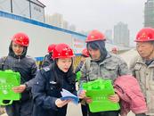 淮北相山區：法律援助進工地 春節送法暖人心