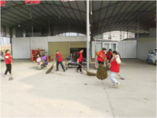 懷寧石牌：“巾幗紅”助力環(huán)境美  