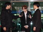 韩国29岁歌手和女友吸毒，双双被判刑