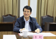 中央決定，章軻履新
