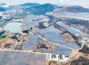 光伏發電點“靚”鄉村