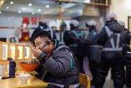 ?滴滴代駕240城落地“伴夜食堂”  守護(hù)司機(jī)“1平米的溫暖”        