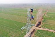 渦陽：建設(shè)電網(wǎng) 保春節(jié)供電安全