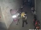 湖南一女童夜晚在楼道被男子迷晕抱走？ 当地街道：网传人贩子不属实