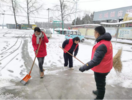 古城镇庙湖村： 扫雪除冰便村民 志愿服务暖人心
