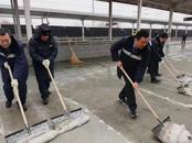 受雨雪影響京滬高鐵部分列車晚點或停運  長三角鐵路開行接觸網除冰列車  