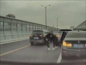 賓利車主高架上打寶馬車主？杭州110回應：嫌疑人已被刑拘