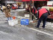 西市街道響鈴庵社區：打好新年第一仗 掃雪攻堅先鋒行