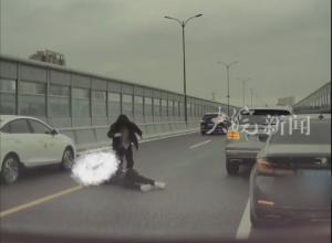宾利车主高架上打宝马车主？杭州警方回应：嫌疑人已被刑事拘留