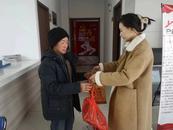 宜秀區白澤湖鄉芭茅村：春節慰問特扶家庭 濃濃關懷暖人心