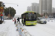 提前应对冰雪天气影响，亳州市区公交正常营运