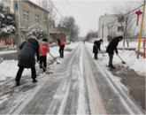 古城鎮新淝村：鏟雪除冰情暖寒冬