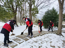 九华山风景区：奋勇为先战风雪 党旗飘扬在一线