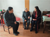 前行不忘躬耕者 溫情慰問暖人心——蚌埠市解放二路小學(xué)開展春節(jié)慰問活動(dòng)