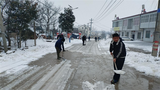 小溪镇：开展除冰铲雪活动，保障出行安全  